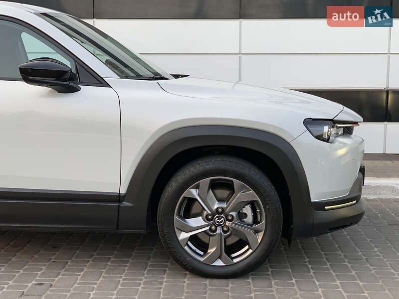 Позашляховик / Кросовер Mazda MX-30 2020 в Рівному