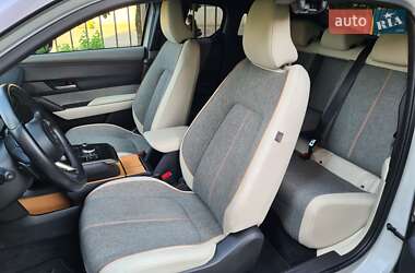 Внедорожник / Кроссовер Mazda MX-30 2020 в 