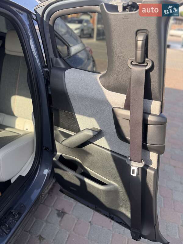 Внедорожник / Кроссовер Mazda MX-30 2020 в Сарнах