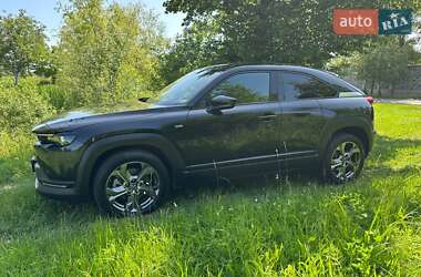 Внедорожник / Кроссовер Mazda MX-30 2023 в 