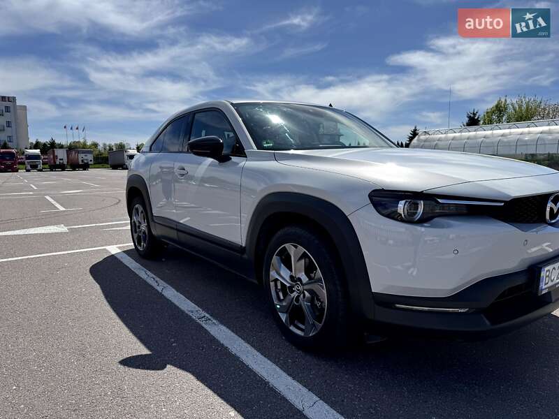 Позашляховик / Кросовер Mazda MX-30 2021 в Львові
