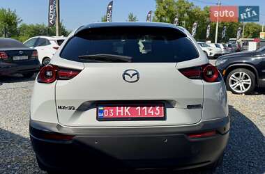 Внедорожник / Кроссовер Mazda MX-30 2021 в 