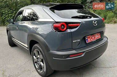 Внедорожник / Кроссовер Mazda MX-30 2022 в 