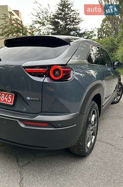 Внедорожник / Кроссовер Mazda MX-30 2022 в 