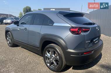 Внедорожник / Кроссовер Mazda MX-30 2020 в 