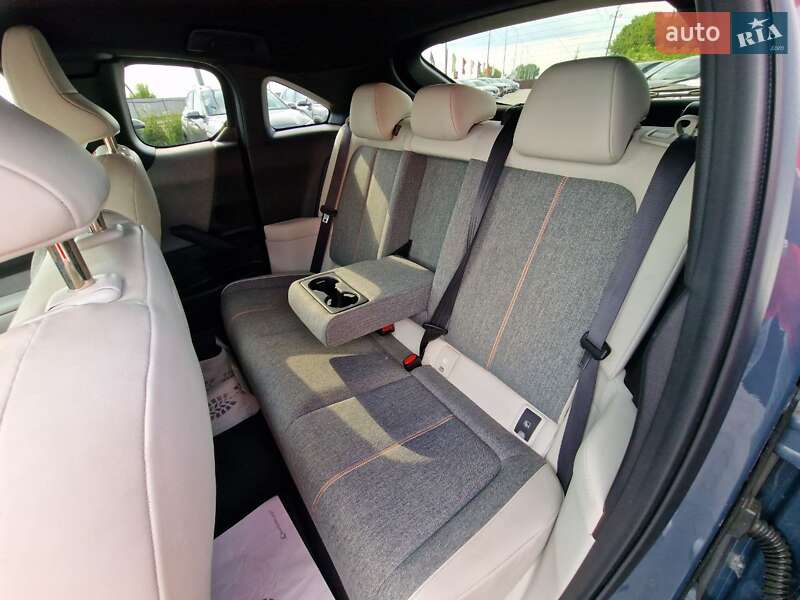 Внедорожник / Кроссовер Mazda MX-30 2020 в Виннице