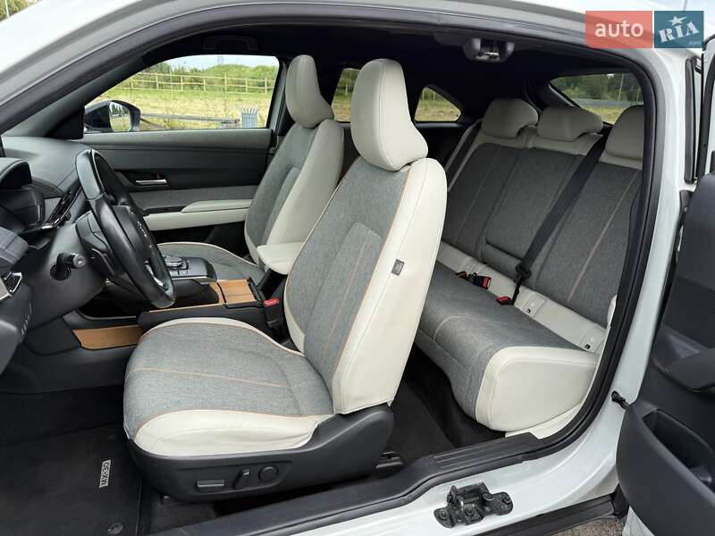 Внедорожник / Кроссовер Mazda MX-30 2021 в Львове