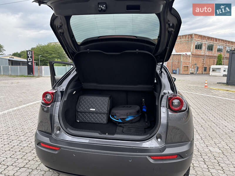 Внедорожник / Кроссовер Mazda MX-30 2020 в Черновцах