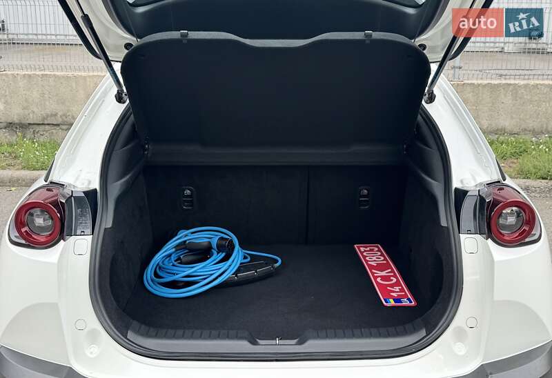 Позашляховик / Кросовер Mazda MX-30 2021 в Дніпрі