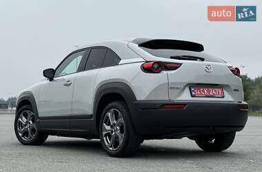 Внедорожник / Кроссовер Mazda MX-30 2021 в 