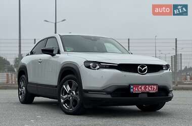 Внедорожник / Кроссовер Mazda MX-30 2021 в 