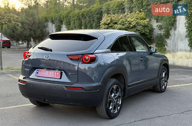 Внедорожник / Кроссовер Mazda MX-30 2022 в 