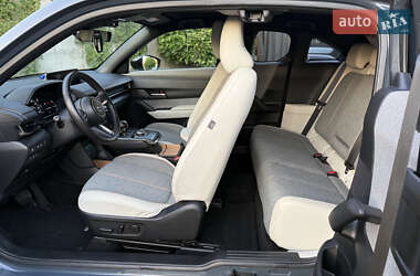Внедорожник / Кроссовер Mazda MX-30 2022 в 