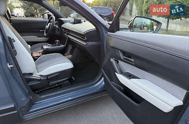 Внедорожник / Кроссовер Mazda MX-30 2022 в 