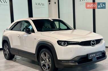 Внедорожник / Кроссовер Mazda MX-30 2022 в 