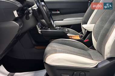 Внедорожник / Кроссовер Mazda MX-30 2022 в 