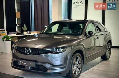 Позашляховик / Кросовер Mazda MX-30 2020 в 