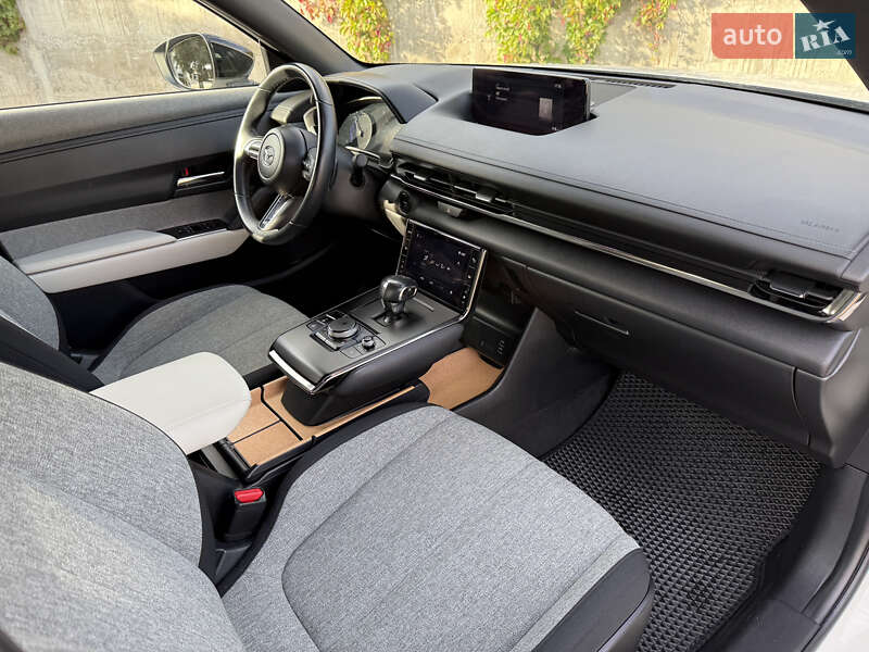 Позашляховик / Кросовер Mazda MX-30 2021 в Рівному