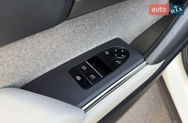Внедорожник / Кроссовер Mazda MX-30 2021 в 