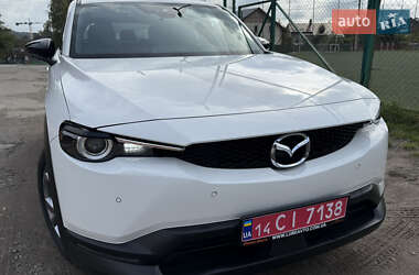 Внедорожник / Кроссовер Mazda MX-30 2023 в 