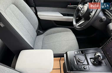 Внедорожник / Кроссовер Mazda MX-30 2023 в 