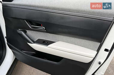Внедорожник / Кроссовер Mazda MX-30 2023 в 
