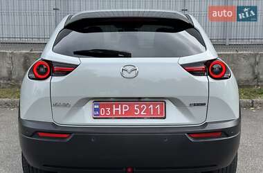Внедорожник / Кроссовер Mazda MX-30 2020 в 