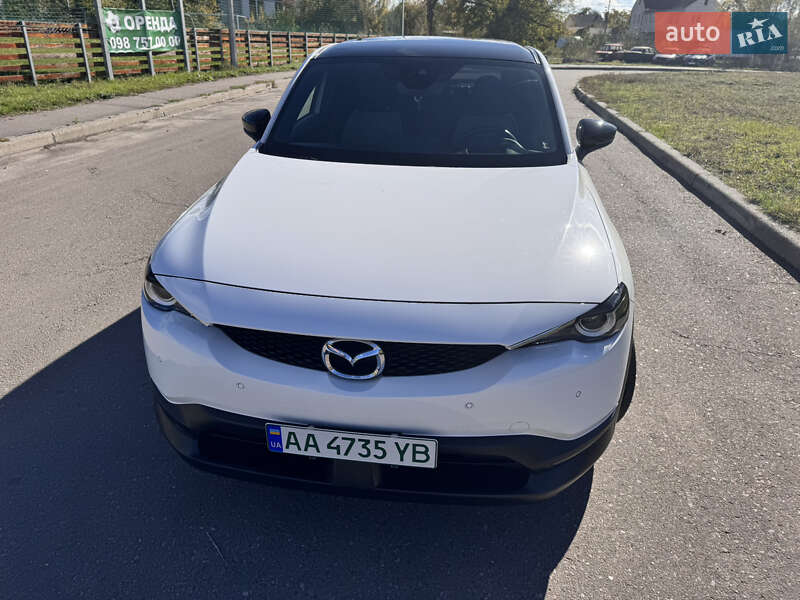 Внедорожник / Кроссовер Mazda MX-30 2021 в Киеве