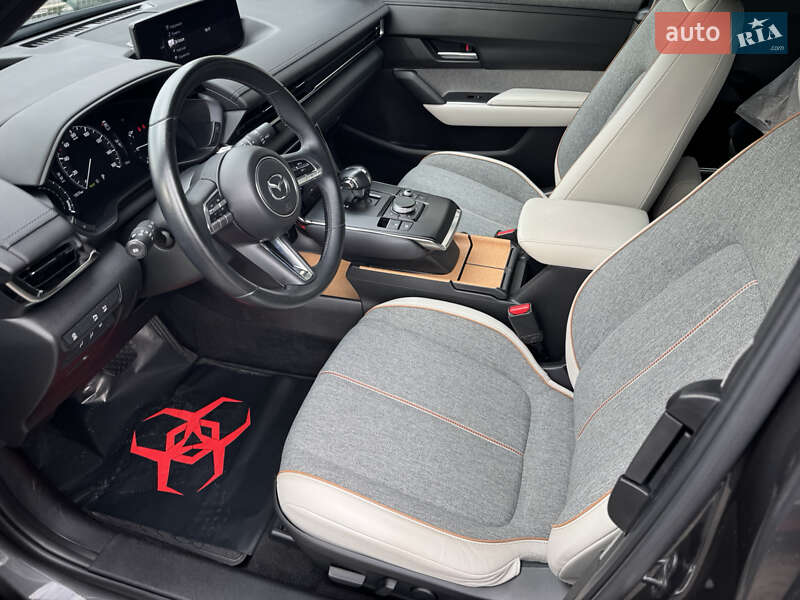 Внедорожник / Кроссовер Mazda MX-30 2020 в Тернополе