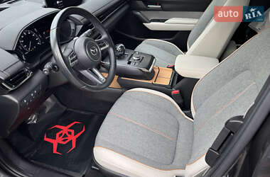 Внедорожник / Кроссовер Mazda MX-30 2020 в 