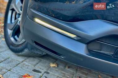 Внедорожник / Кроссовер Mazda MX-30 2021 в 