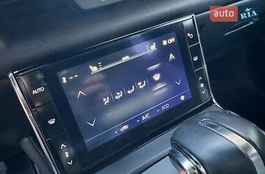 Внедорожник / Кроссовер Mazda MX-30 2021 в 