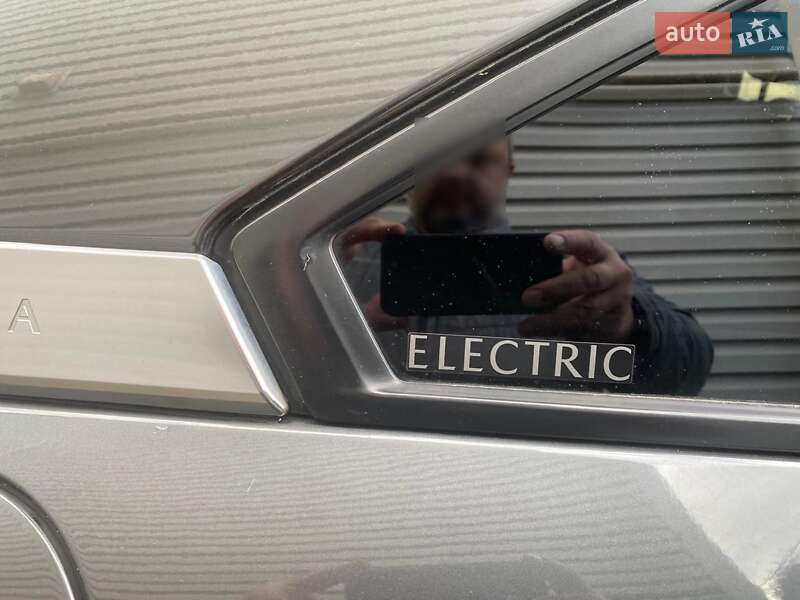 Позашляховик / Кросовер Mazda MX-30 2021 в Києві