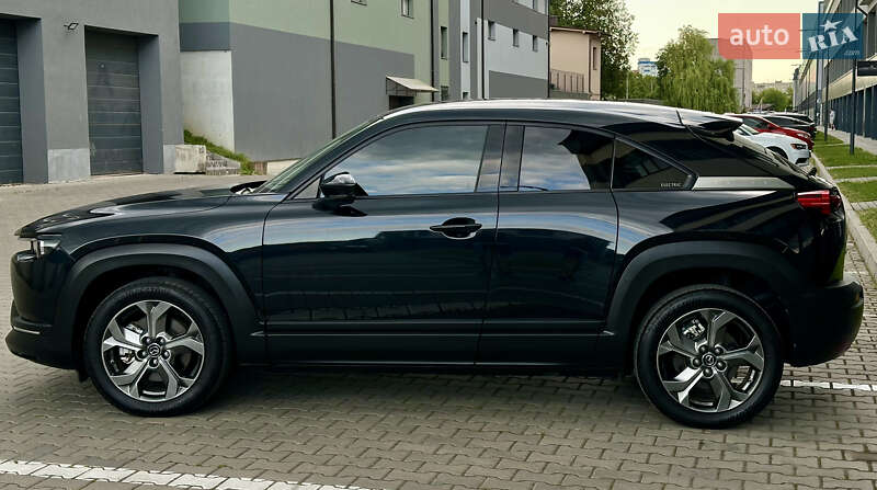 Позашляховик / Кросовер Mazda MX-30 2021 в Івано-Франківську