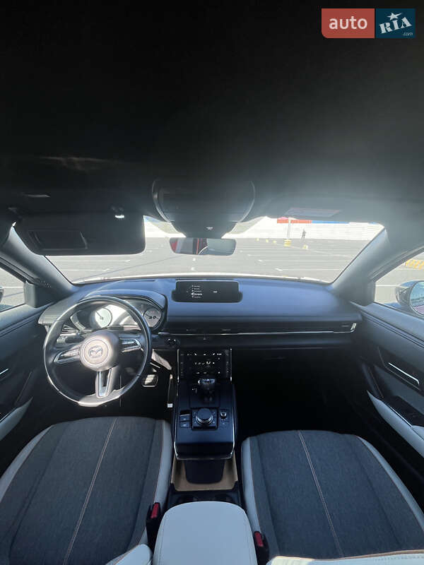 Позашляховик / Кросовер Mazda MX-30 2020 в Львові