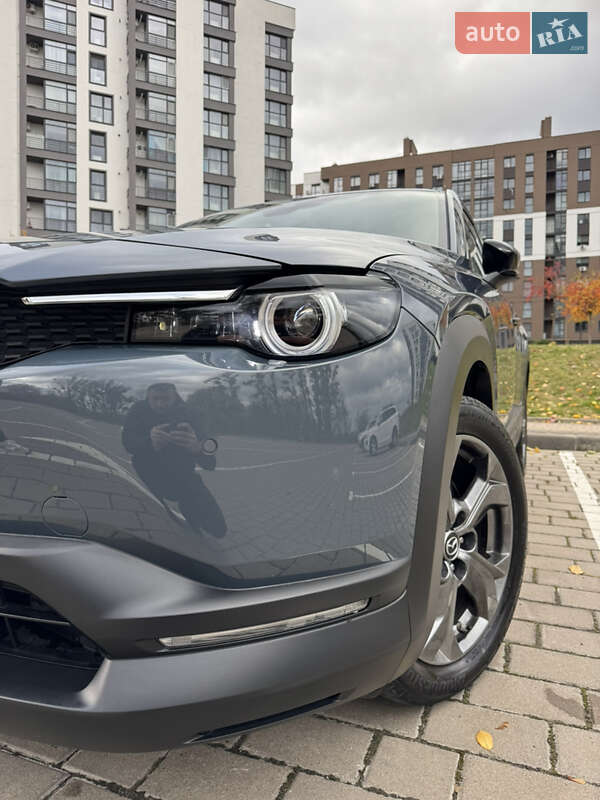 Внедорожник / Кроссовер Mazda MX-30 2021 в Луцке