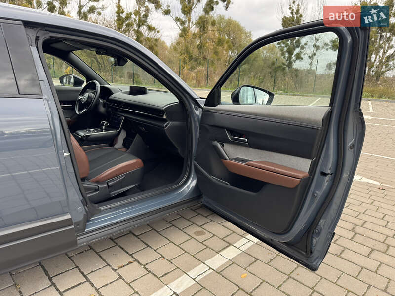 Внедорожник / Кроссовер Mazda MX-30 2021 в Луцке