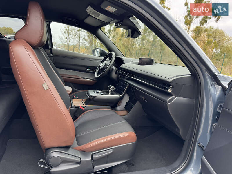 Внедорожник / Кроссовер Mazda MX-30 2021 в Луцке