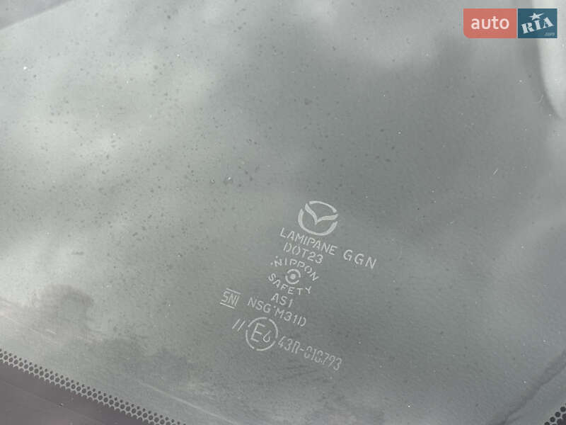 Внедорожник / Кроссовер Mazda MX-30 2021 в Луцке