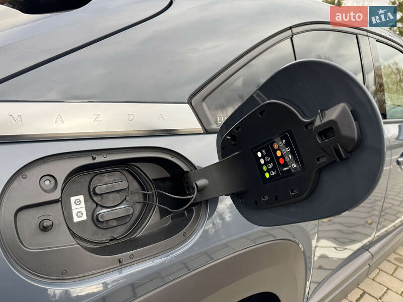 Внедорожник / Кроссовер Mazda MX-30 2021 в Луцке