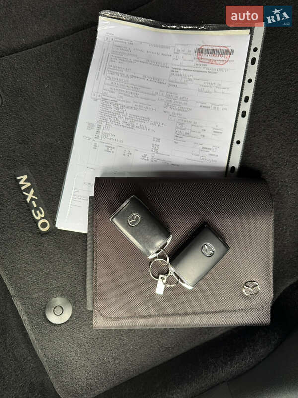 Внедорожник / Кроссовер Mazda MX-30 2021 в Луцке