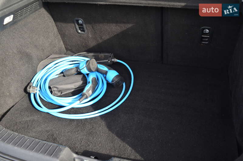 Позашляховик / Кросовер Mazda MX-30 2020 в Львові