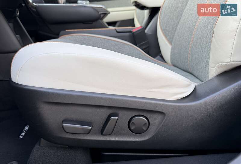 Позашляховик / Кросовер Mazda MX-30 2021 в Львові