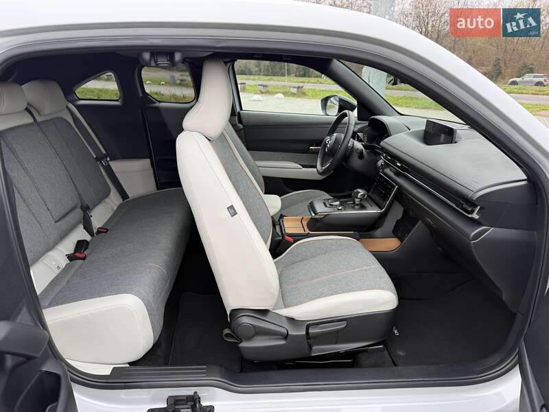 Внедорожник / Кроссовер Mazda MX-30 2021 в Львове