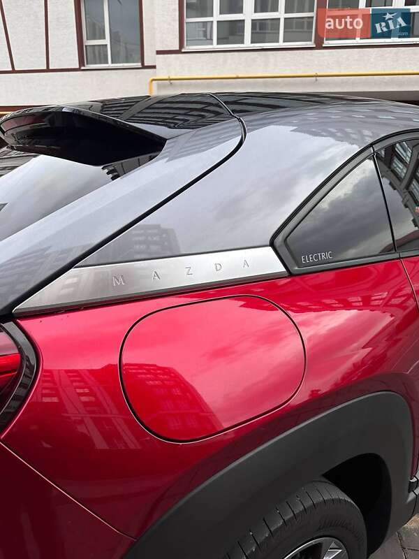 Внедорожник / Кроссовер Mazda MX-30 2022 в Ивано-Франковске