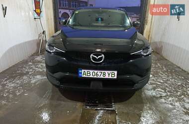 Внедорожник / Кроссовер Mazda MX-30 2020 в Виннице