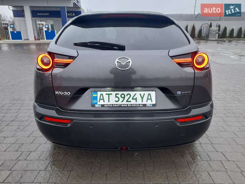 Позашляховик / Кросовер Mazda MX-30 2020 в Тлумачі