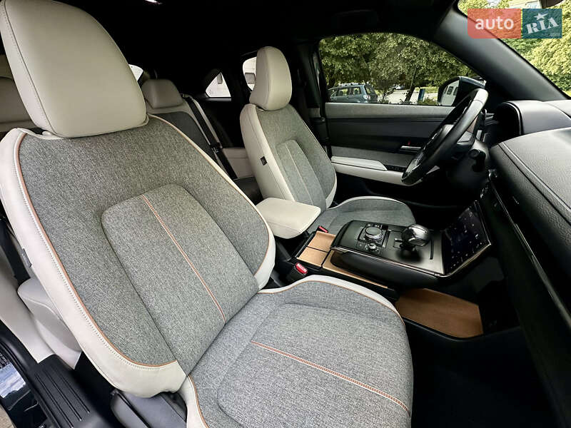 Внедорожник / Кроссовер Mazda MX-30 2021 в Ивано-Франковске