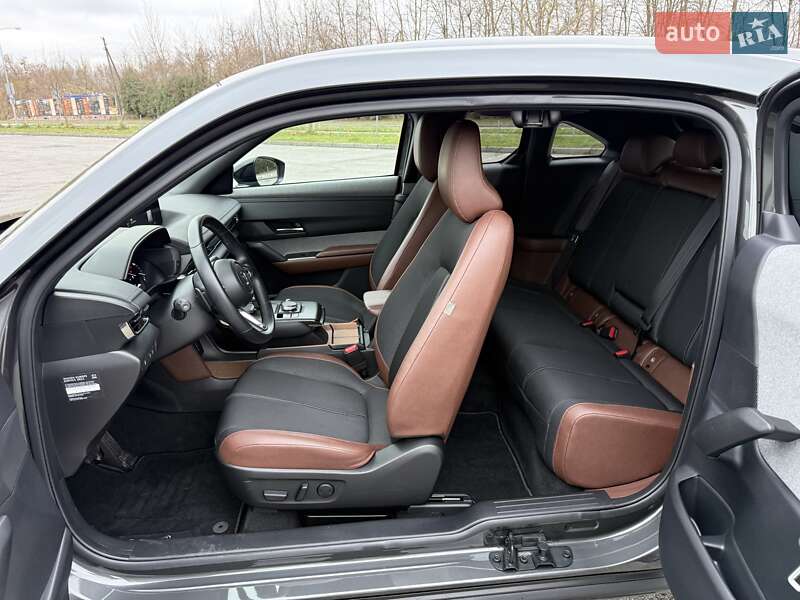 Внедорожник / Кроссовер Mazda MX-30 2021 в Львове