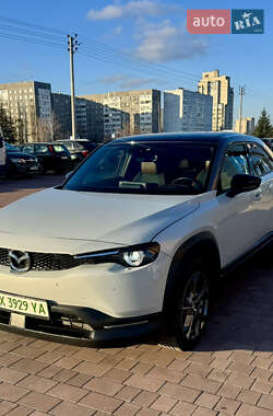 Внедорожник / Кроссовер Mazda MX-30 2020 в Нетешине